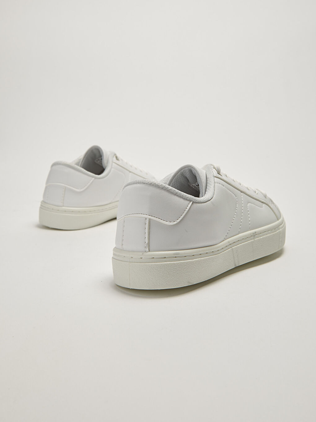 أحذية رياضية من الجلد الصناعي بأربطة للرجال-4