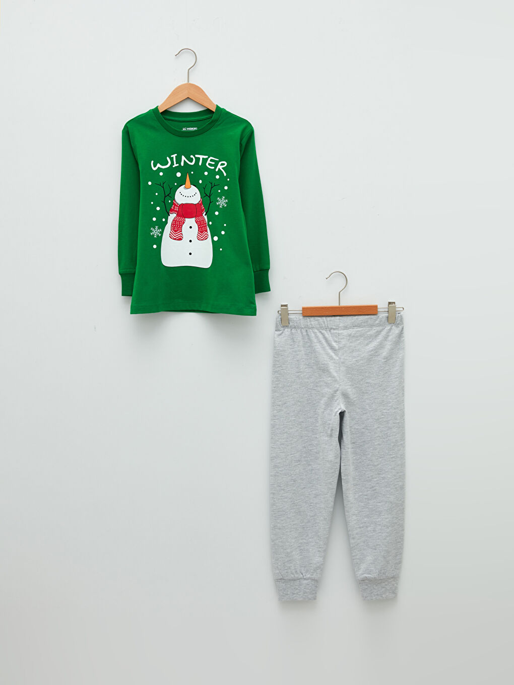 Crew Neck New Year Themed Long Sleeve Boys Pajamas Set