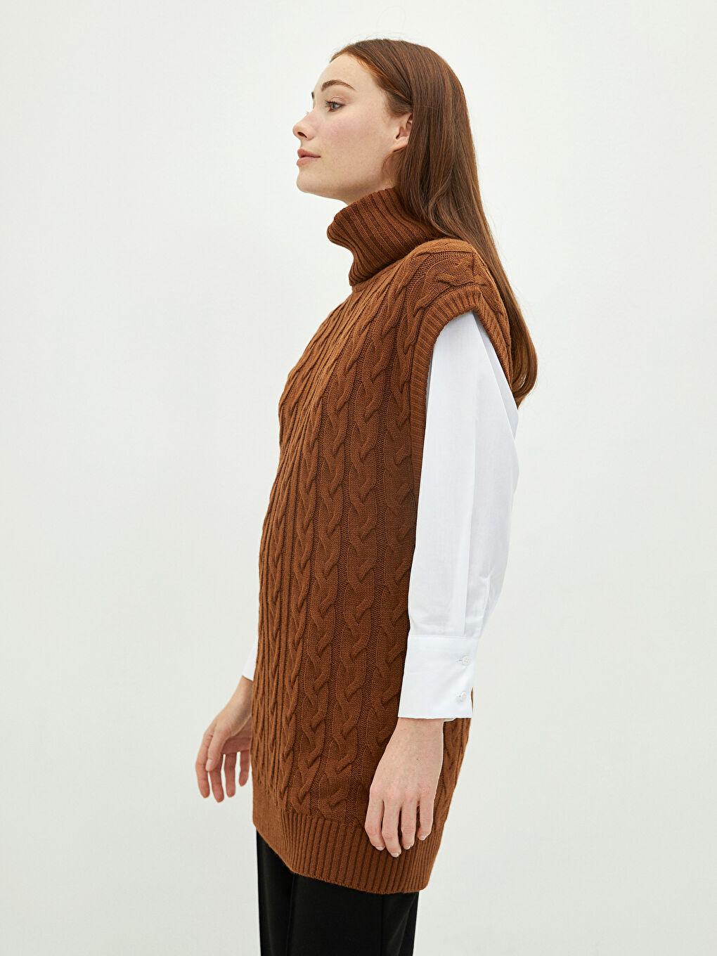 Kahverengi Kadın Balıkçı Yaka Kendinden Desenli Kolsuz Triko Süveter-2