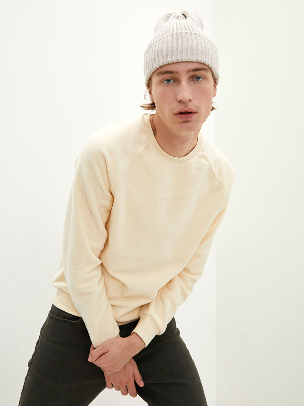 Crew Neck Long Sleeve Plush Men's Sweatshirt