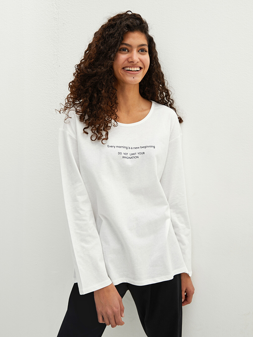 Crew Neck Printed Long Sleeve Cotton Women's Pajama Set-1