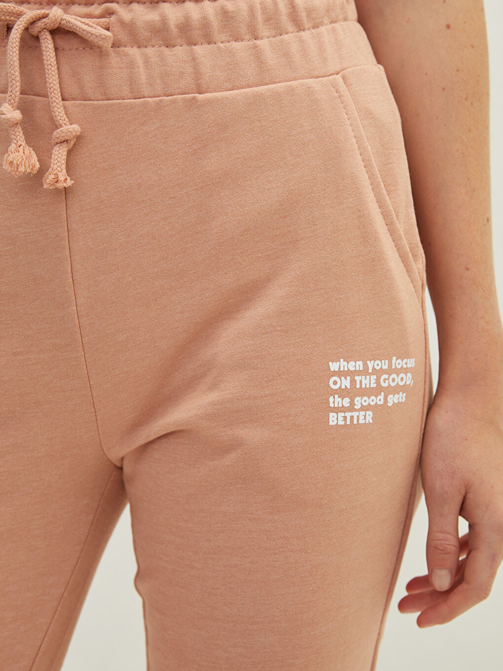 LCW Vision Elastic Waist Printed Pocket Detailed Women's Jogger Sweatpants -W1CK15Z8-FPB