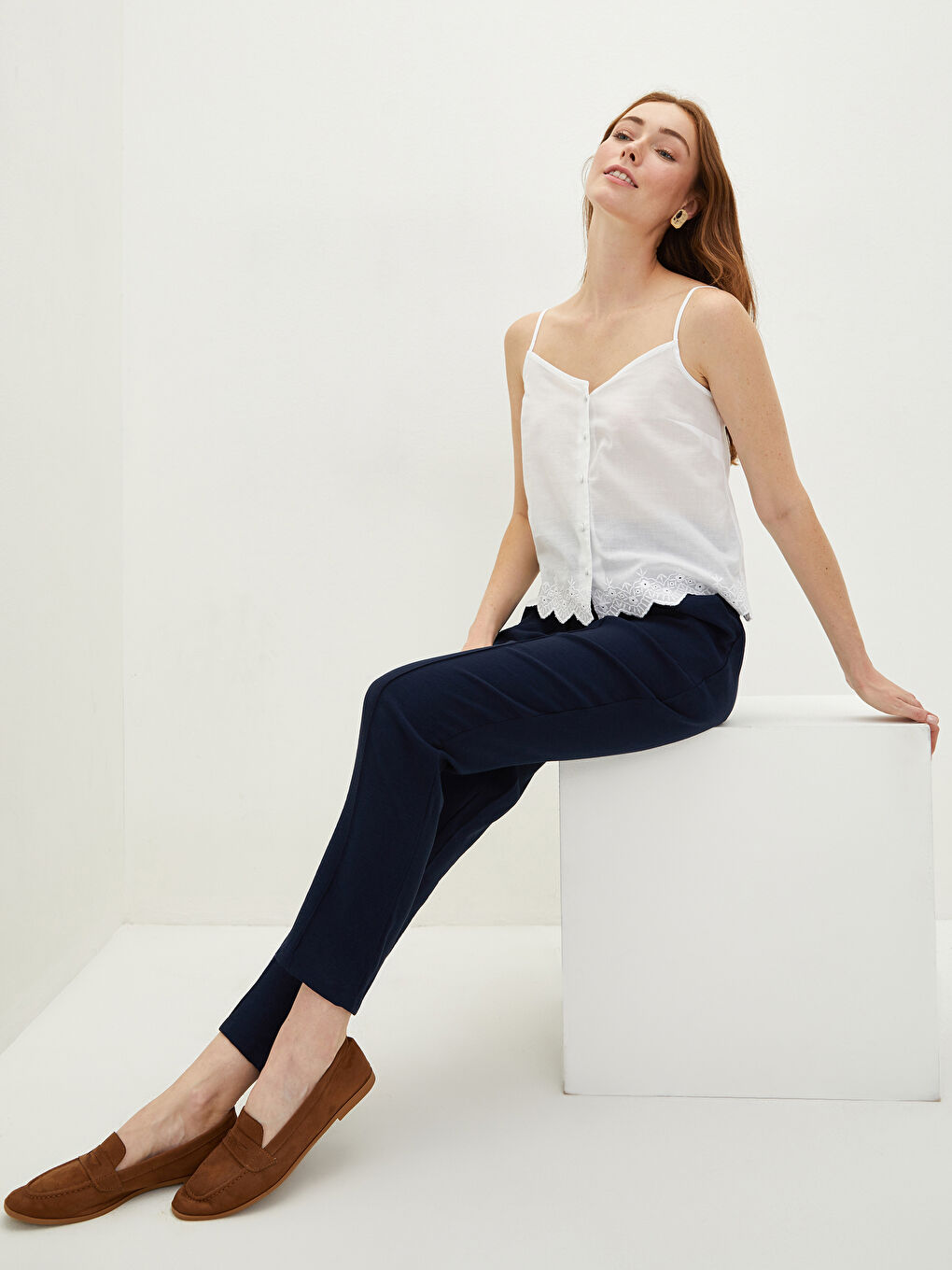 Lacivert Beli Lastikli Düz Cep Detaylı Kadın Pantolon-1