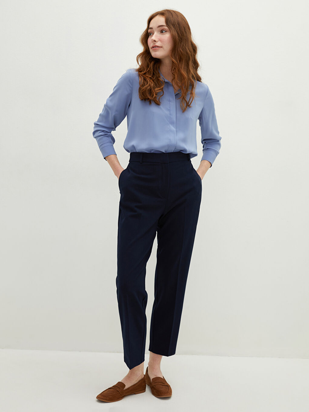 Lacivert Standart Fit Cep Detaylı Kadın Pantolon-1