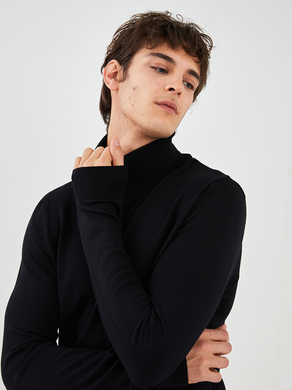 Siyah Balıkçı Yaka Uzun Kollu Erkek Triko Kazak-2