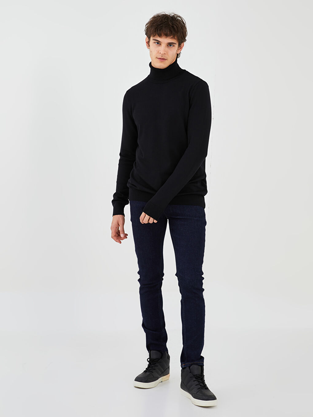 Siyah Balıkçı Yaka Uzun Kollu Erkek Triko Kazak-3