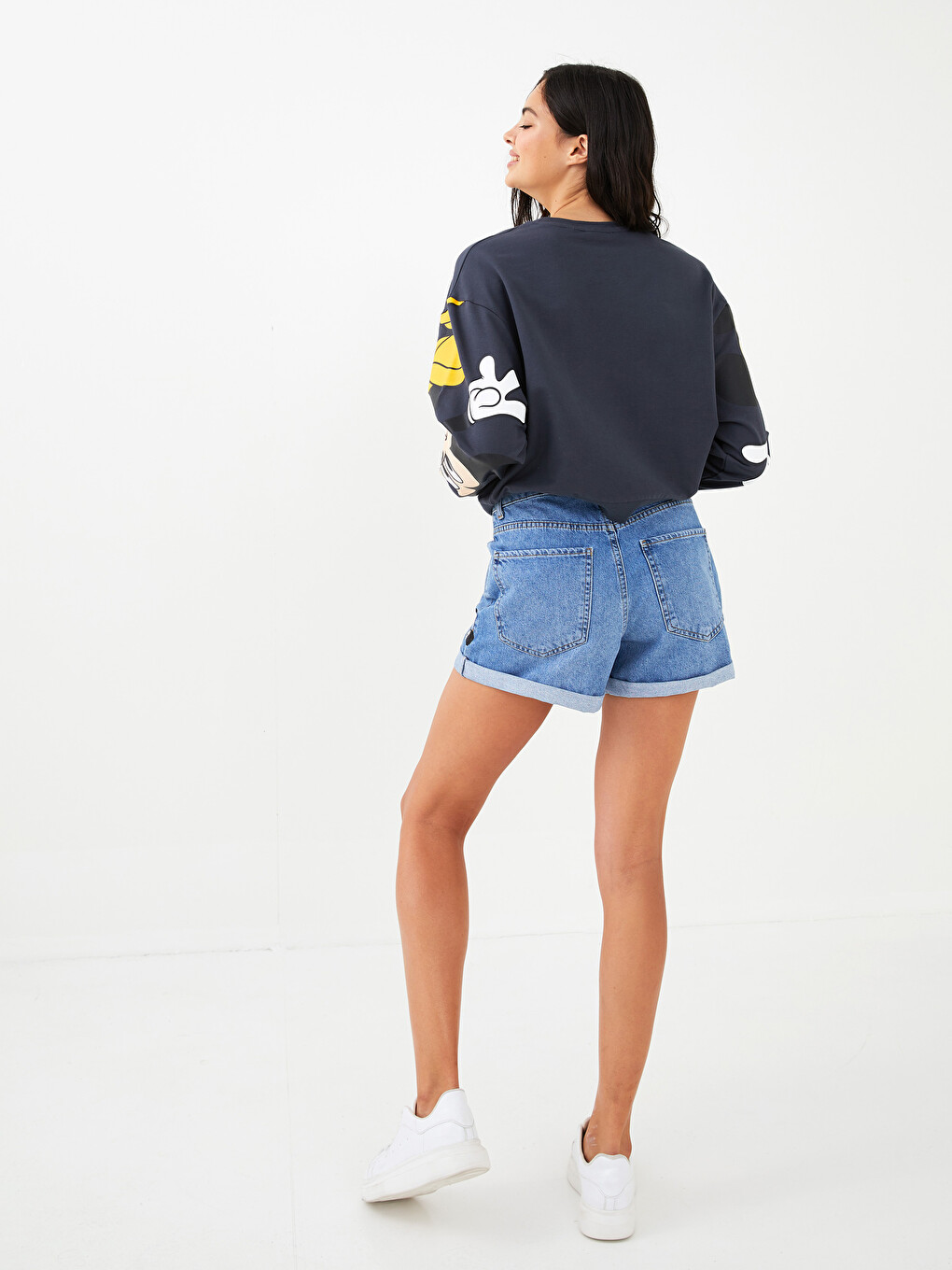 XSIDE Slim Fit Mickey Mouse Printed Pocket Detailed Women's Jean