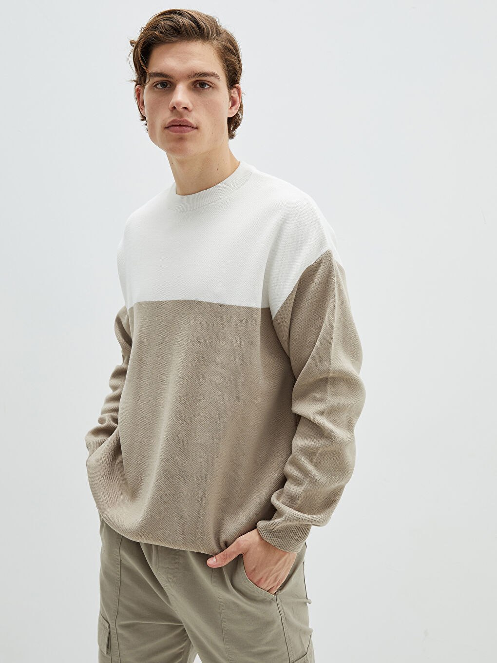Pull-over en Tricot à Col Rond et Manches Longues Bloc de Couleurs pour Hommes-4