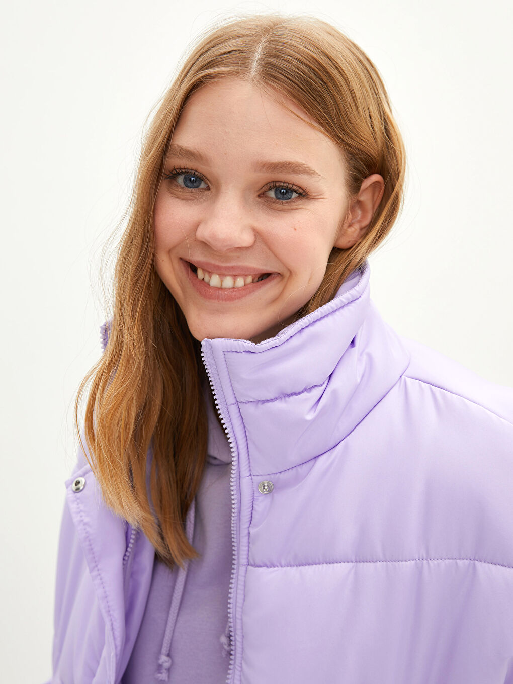 Lila Dik Yaka Düz Cep Detaylı Uzun Kollu Kalın Kadın Şişme Mont-4