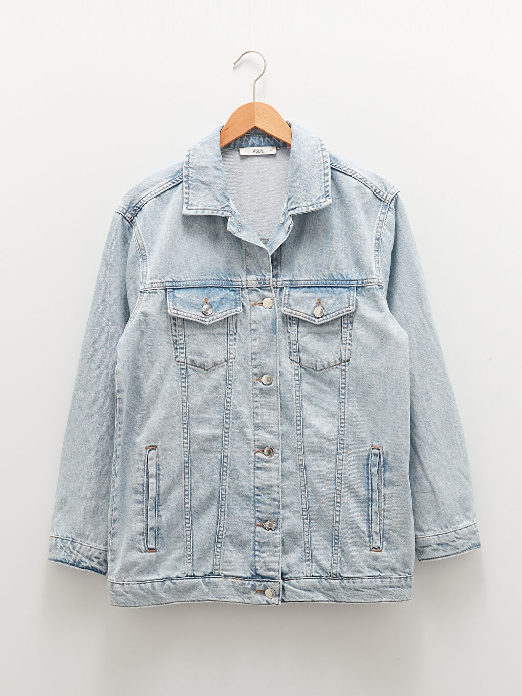 Mavi Gömlek Yaka Barbie Baskılı Uzun Kollu Cep Detaylı Kadın Jean Ceket-1