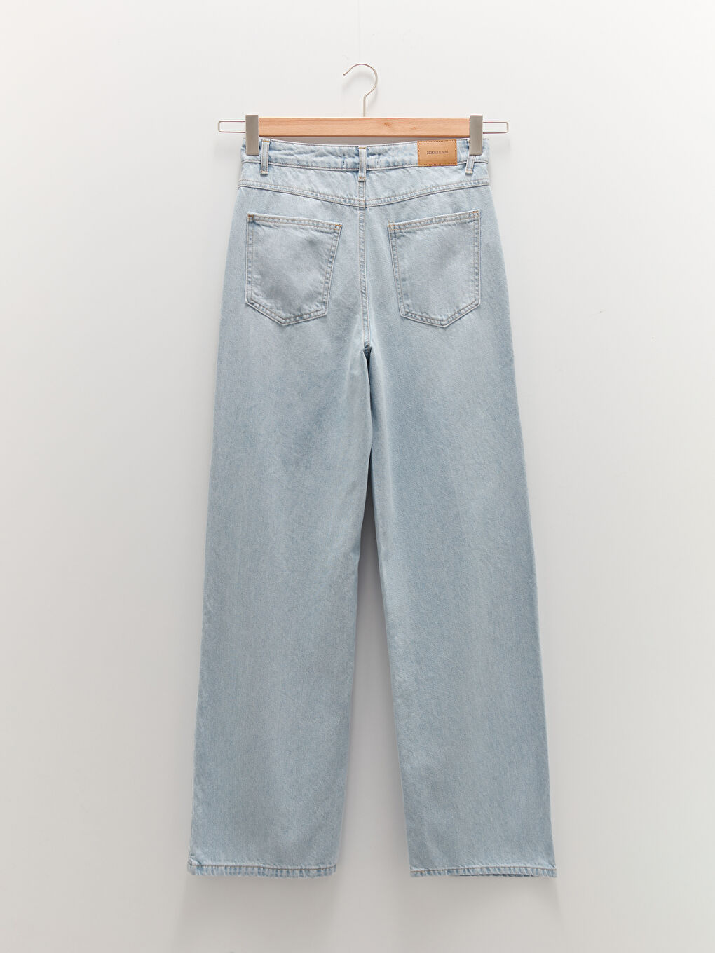 Mavi Rahat Kalıp Cepli Yırtık Detaylı Kadın Jean Pantolon-8