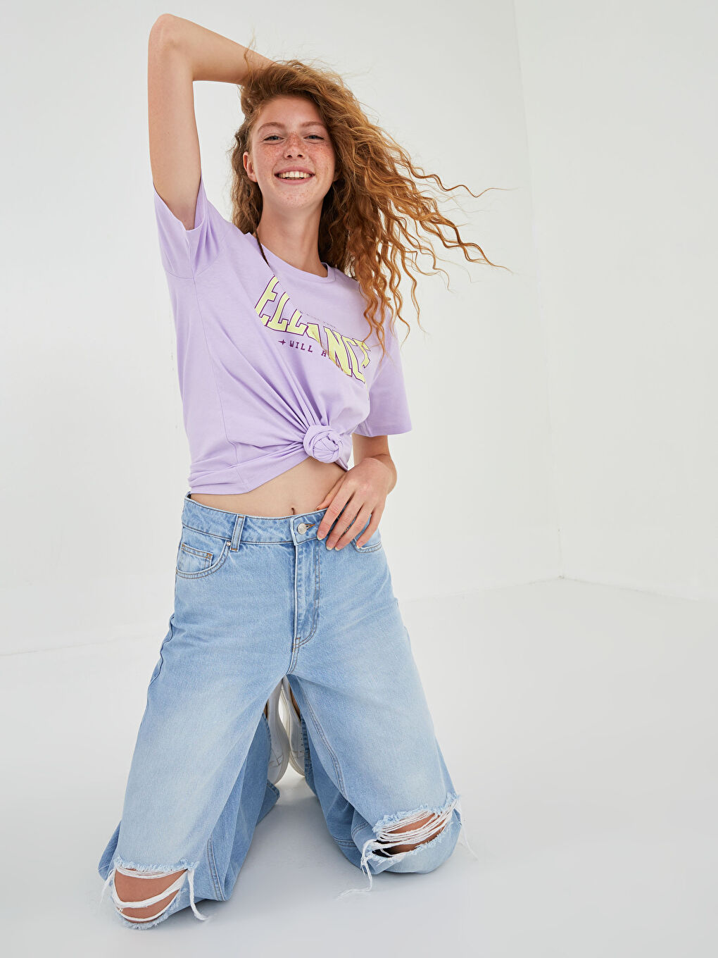 Mavi Rahat Kalıp Cepli Yırtık Detaylı Kadın Jean Pantolon-2