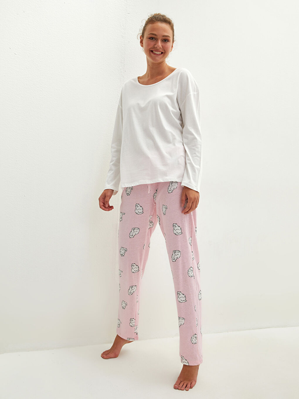 Pembe Bisiklet Yaka Baskılı Uzun Kollu Pamuklu Kadın Pijama Takımı