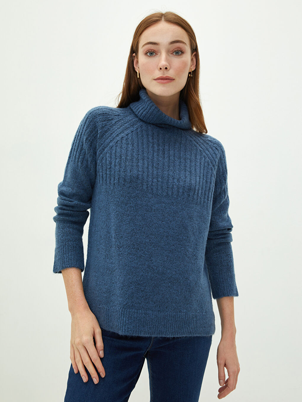 Свитер из трикотажа с длинным рукавом и водолазкой для женщин, однотонный-1