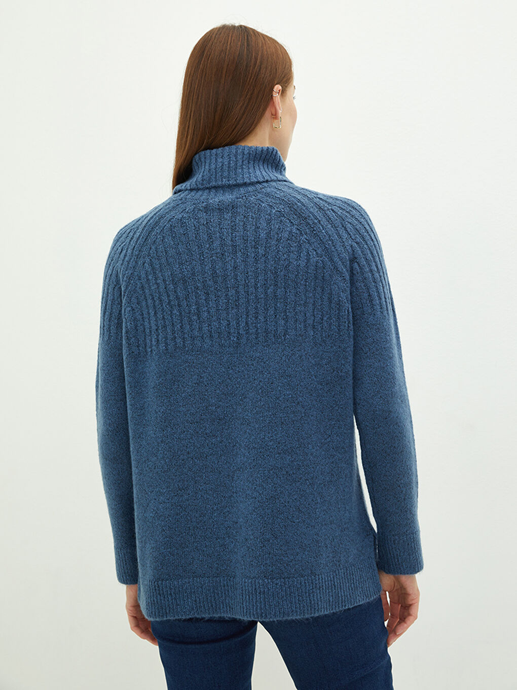 Свитер из трикотажа с длинным рукавом и водолазкой для женщин, однотонный-4