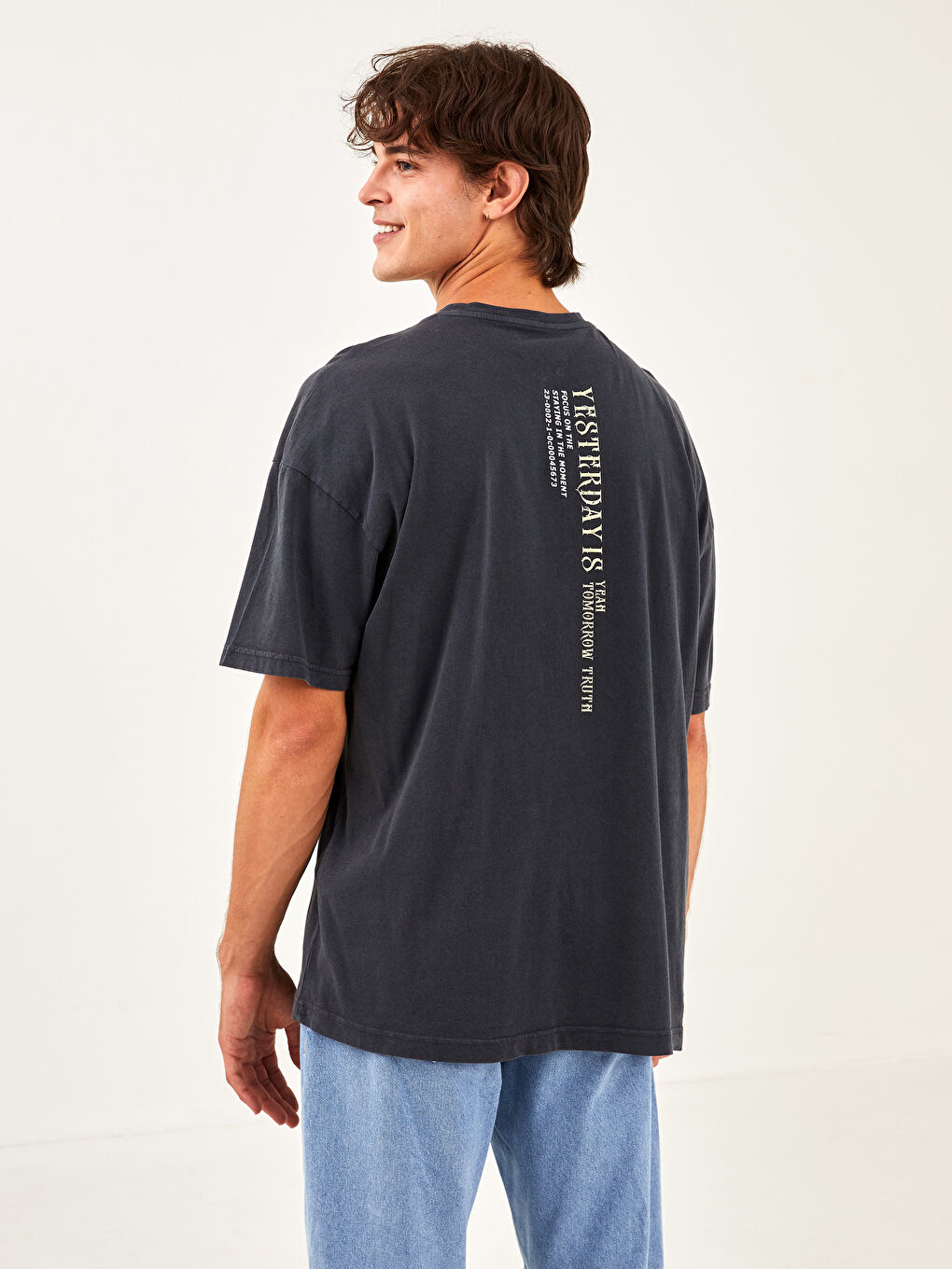 T-Shirt Pour Hommes En Jersey Imprimé À Manches Courtes Et Col Rond Surdimensionné-4