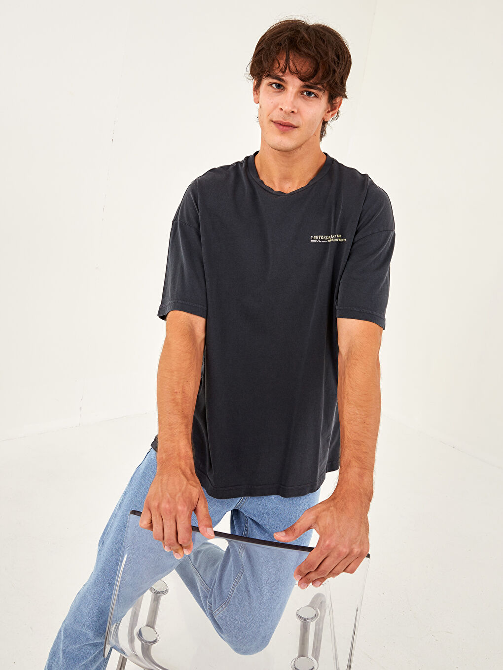 T-Shirt Pour Hommes En Jersey Imprimé À Manches Courtes Et Col Rond Surdimensionné