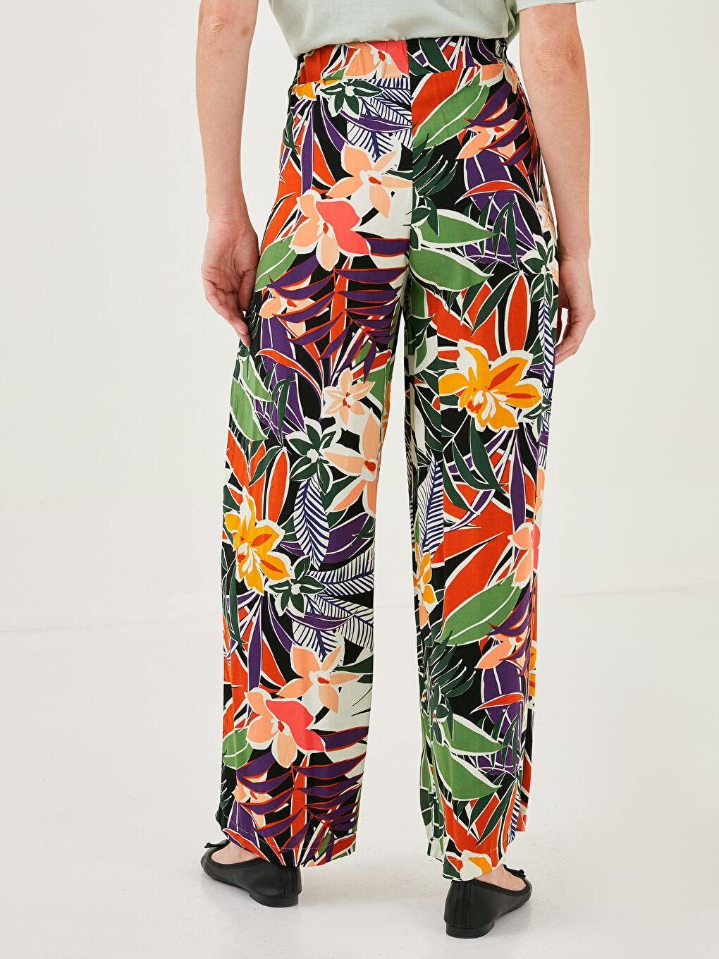 Turuncu Beli Lastikli Desenli Geniş Paça Viskon Kadın Pantolon-4