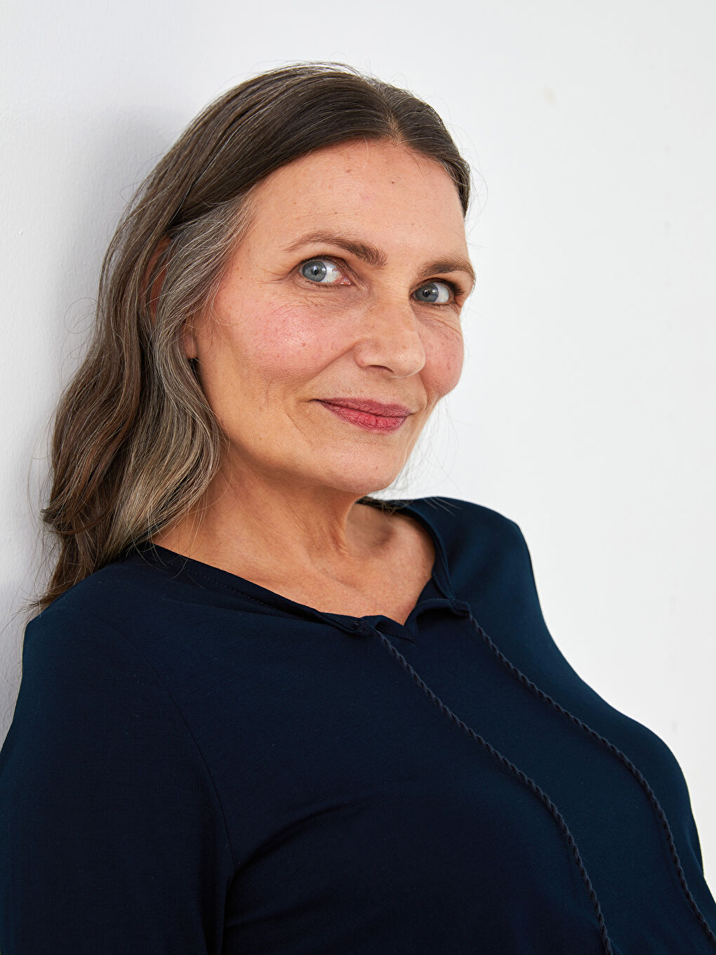 Tie Neck Plain Long Sleeve Women's Blouse-2