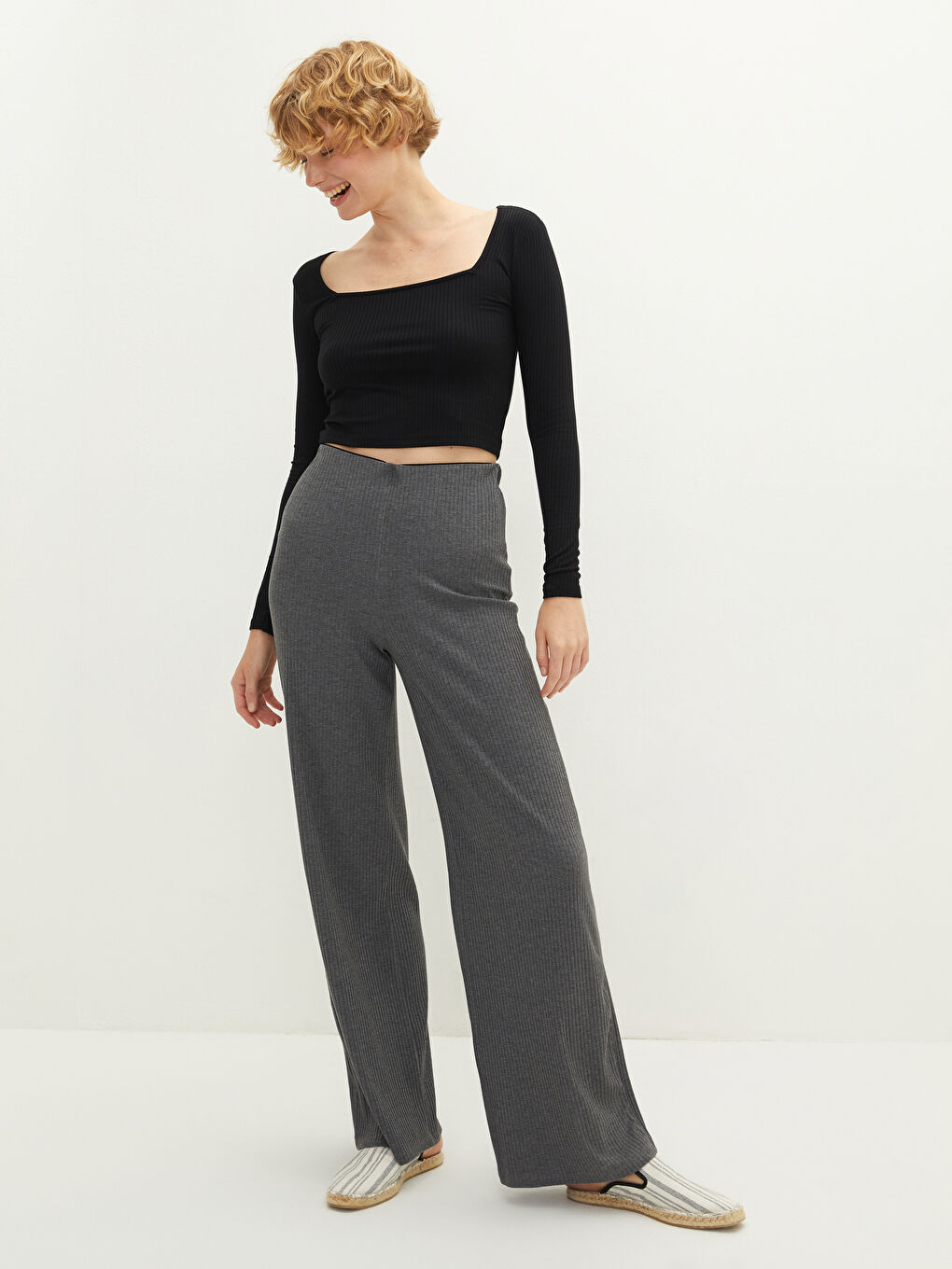 Gri Normal Bel Standart Fit Kadın Pantolon