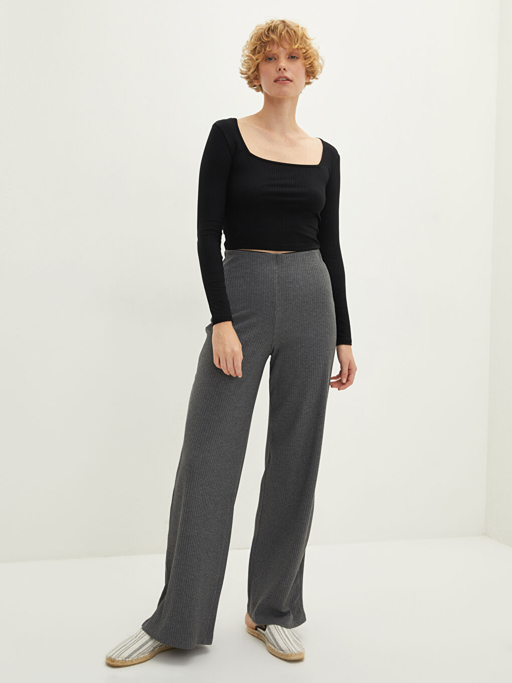 Gri Normal Bel Standart Fit Kadın Pantolon-1