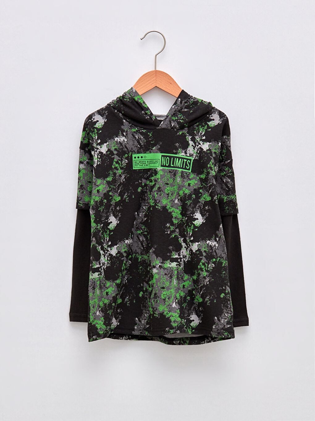 LCW Kids Bedrucktes Langarm-T-Shirt mit Kapuze für Jungen -W1CR74Z4-LRR