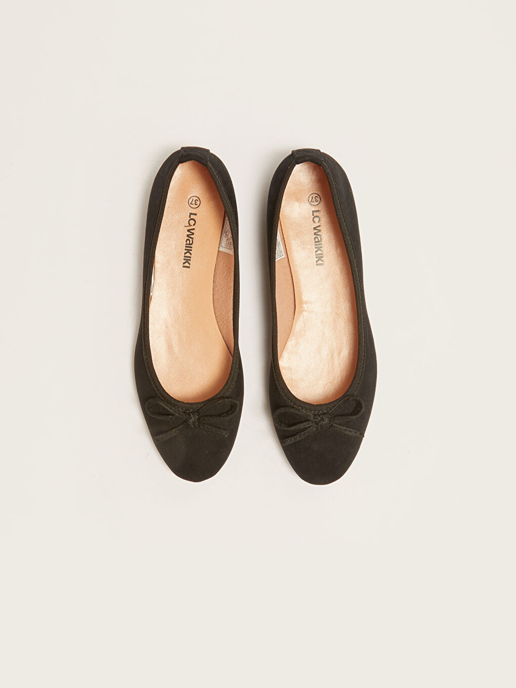 Siyah Fiyonk Detaylı Kadın Babet