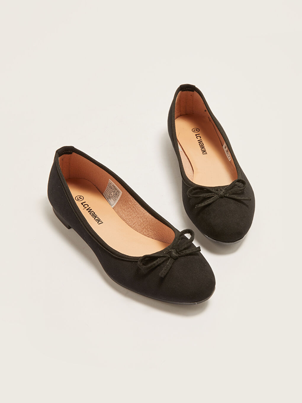 Siyah Fiyonk Detaylı Kadın Babet-2