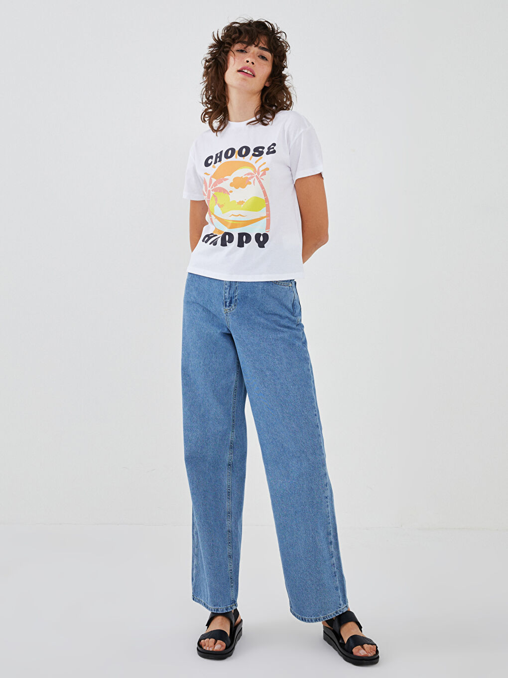 Beyaz Bisiklet Yaka Baskılı Kısa Kollu Kadın Crop-2