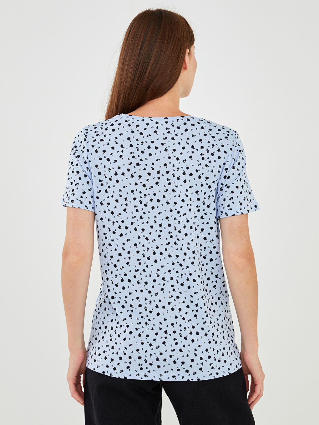 Mavi Bisiklet Yaka Çiçekli Kısa Kollu Pamuklu Kadın Tişört-4