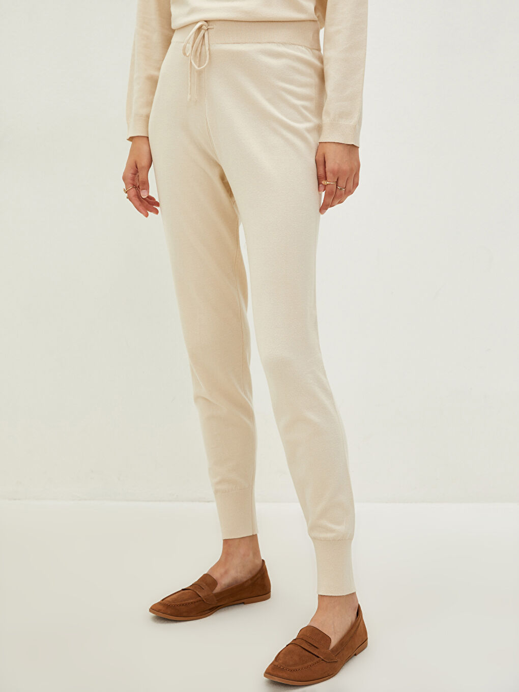 Women's Elastic Waist Plain Trousers-3