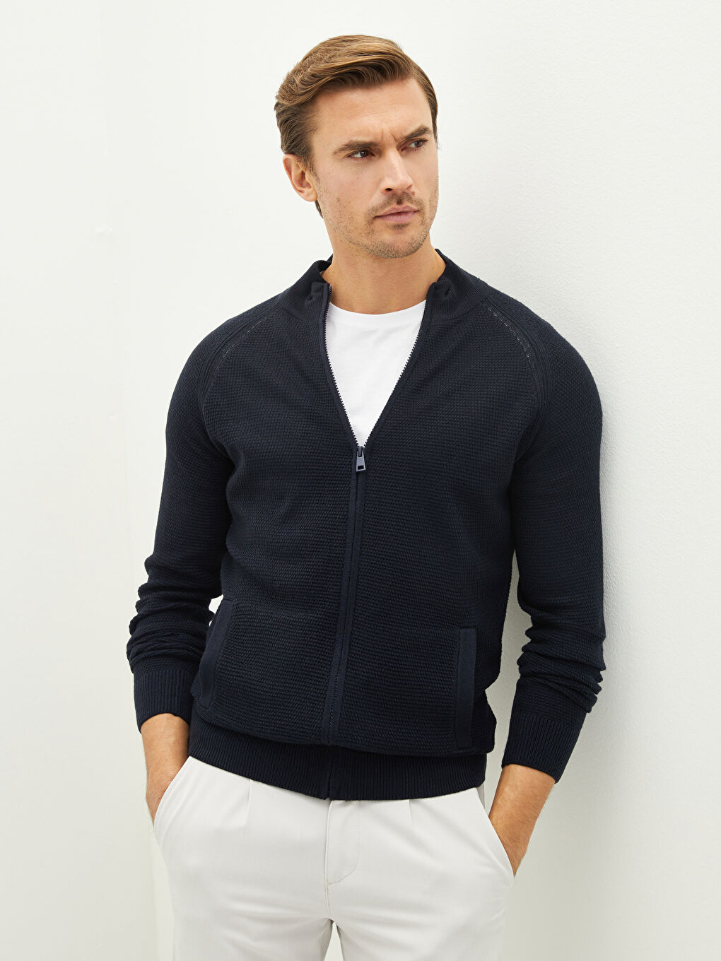 Lacivert Standart Kalıp Dik Yaka Uzun Kollu Erkek Triko Hırka