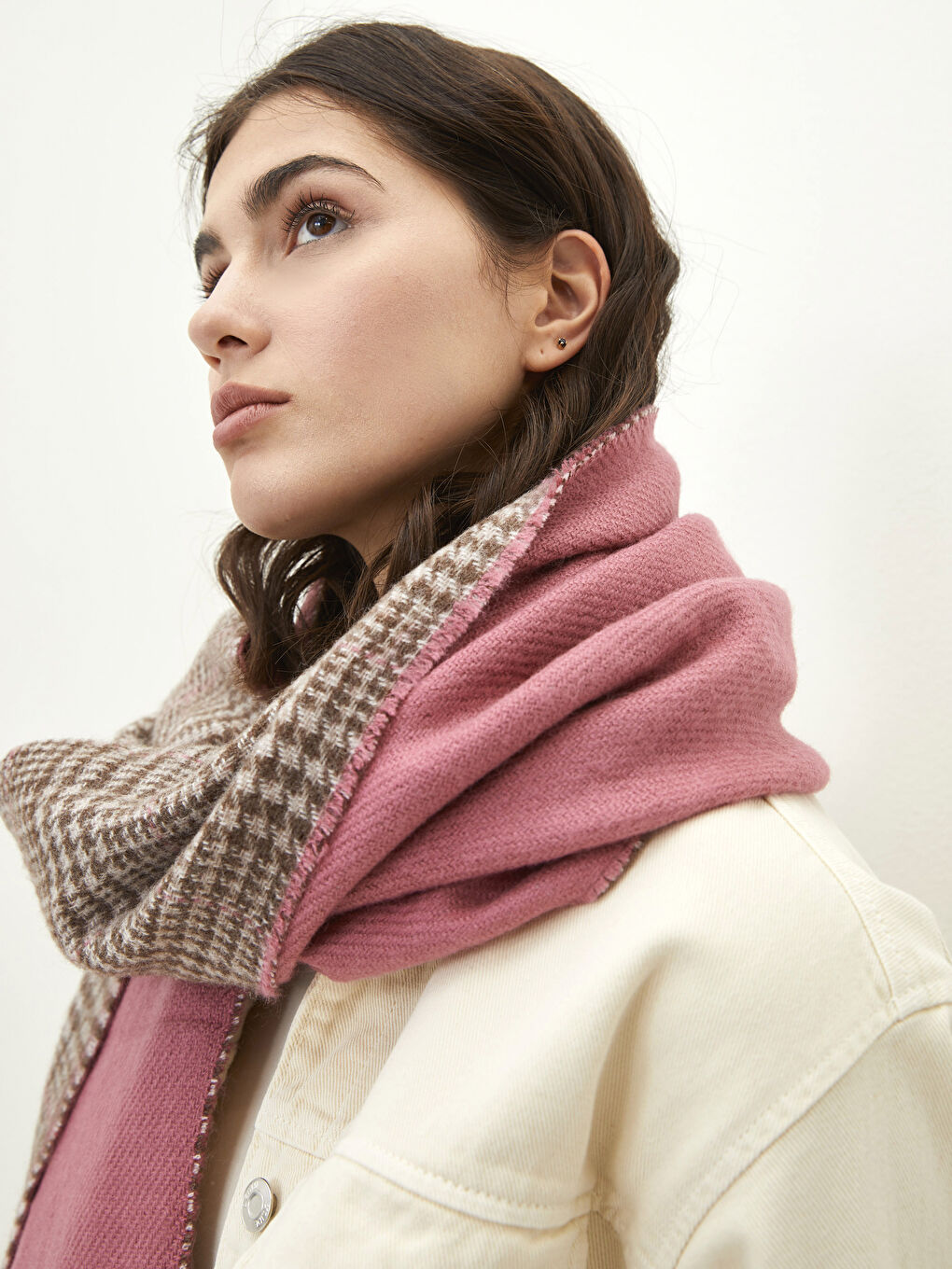 Karierter Schal für Damen mit Fransen-1