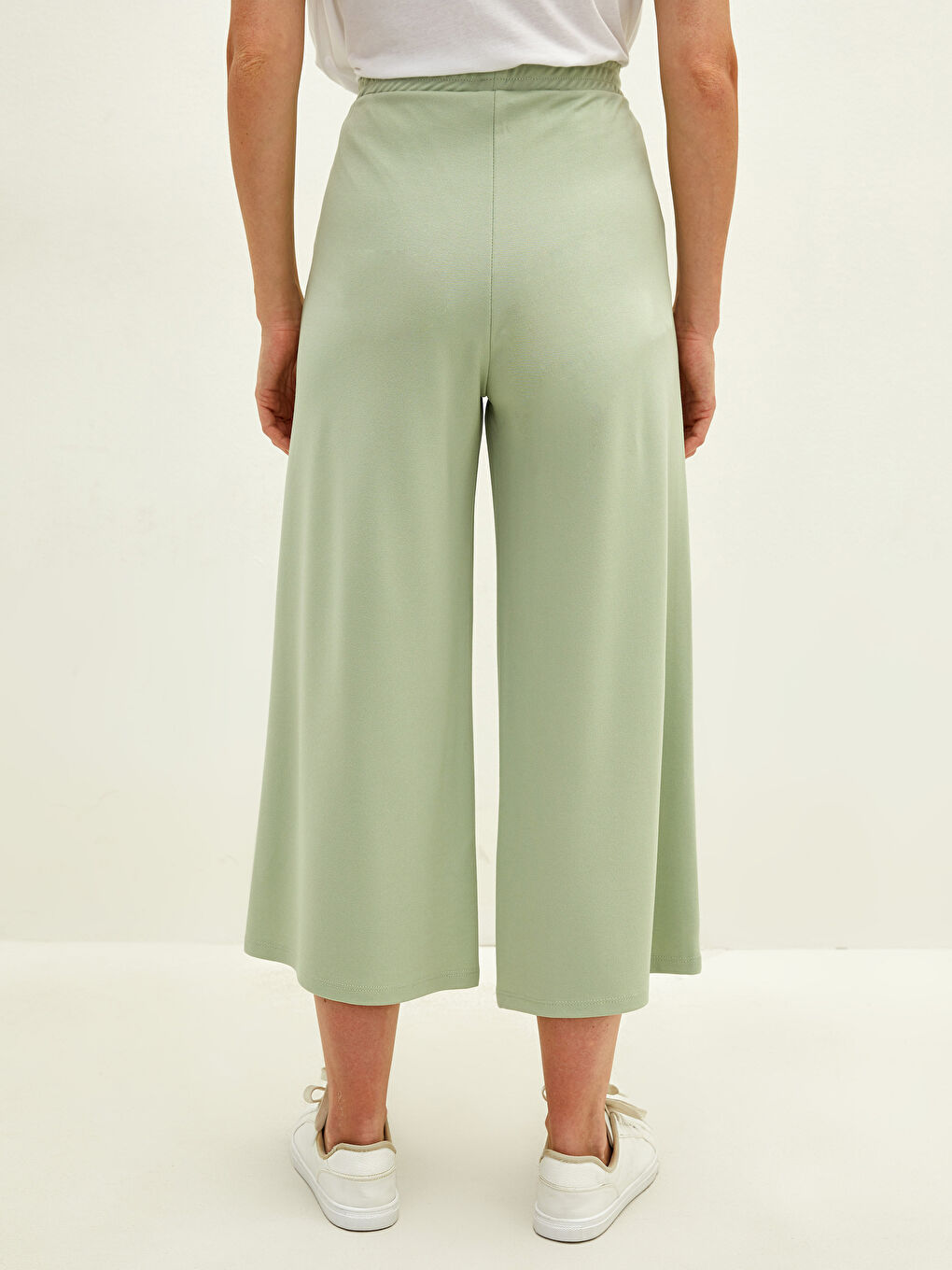 Yeşil Kadın Beli Lastikli Düz Kapri-4