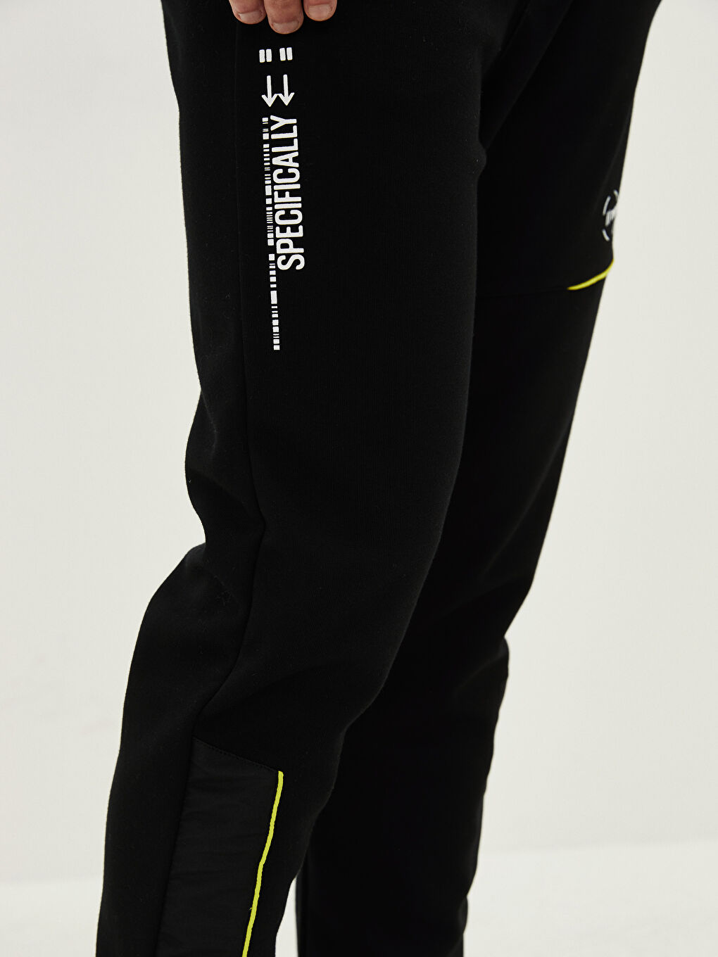 Siyah Slim Fit Erkek Jogger Eşofman Altı-5