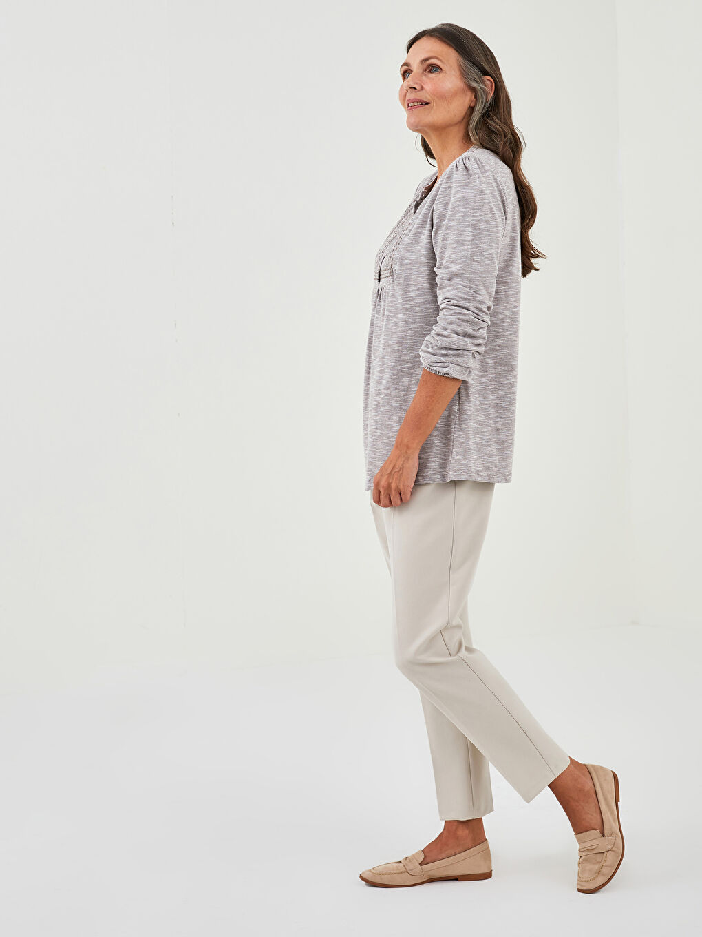 Crew Neck Embroidered Long Sleeve Women's Blouse-2