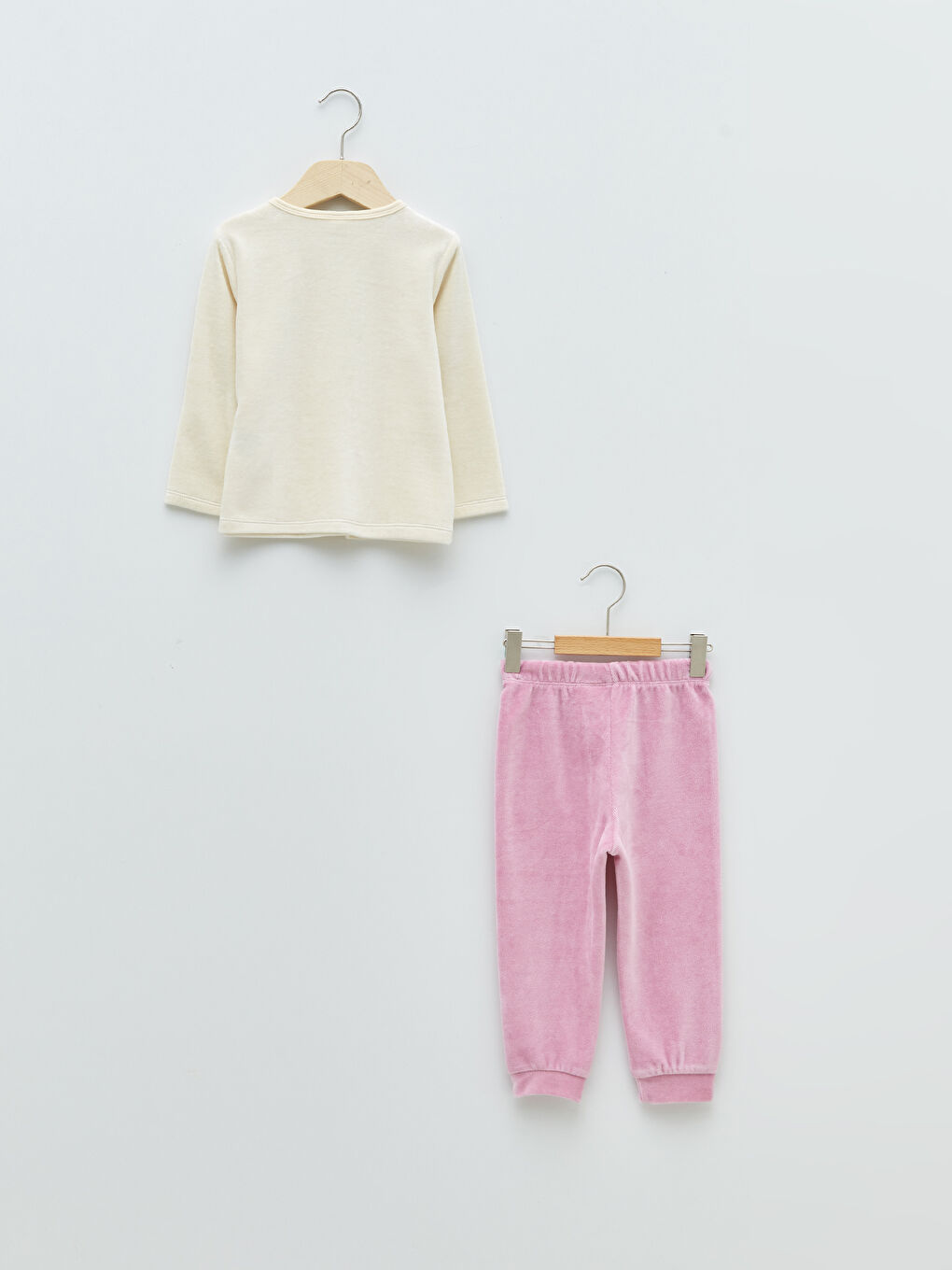 Ekru Bisiklet Yaka Uzun Kollu Baskılı Kadife Kız Bebek Pijama Takımı-1