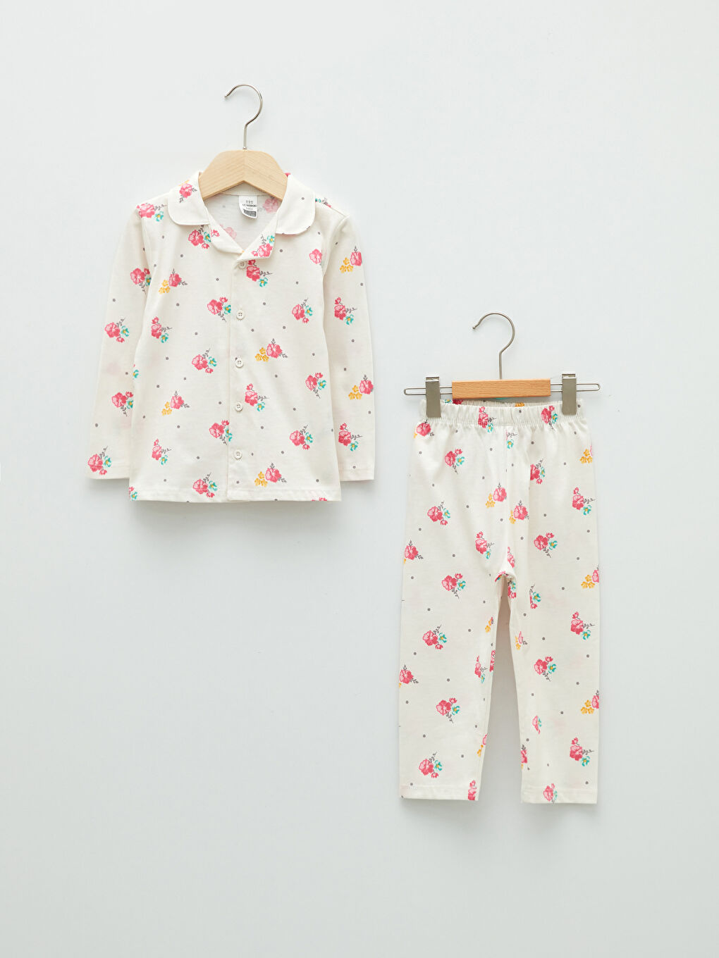 Ekru Gömlek Yaka Uzun Kollu Desenli Pamuklu Kız Bebek Pijama Takımı