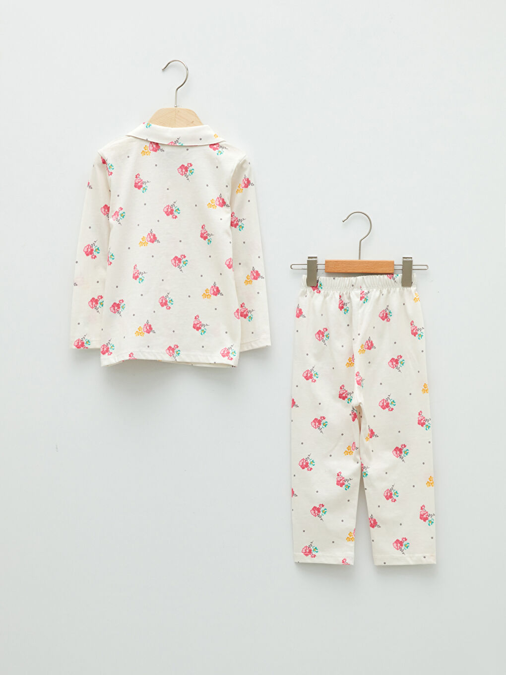 Ekru Gömlek Yaka Uzun Kollu Desenli Pamuklu Kız Bebek Pijama Takımı-1