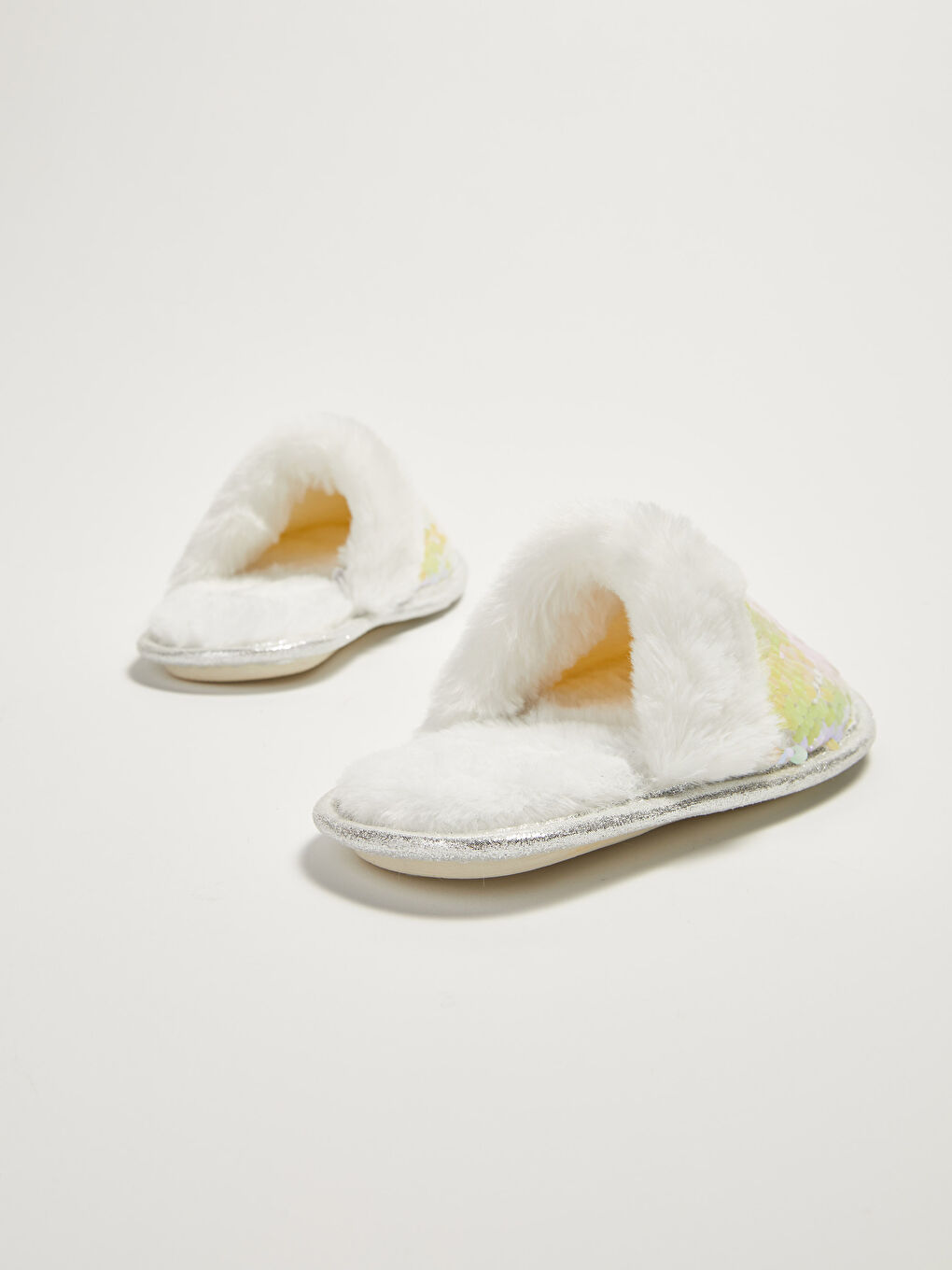Pantoufles d'Intérieur pour Filles à Bout Fermé Brodées de Sequins-4