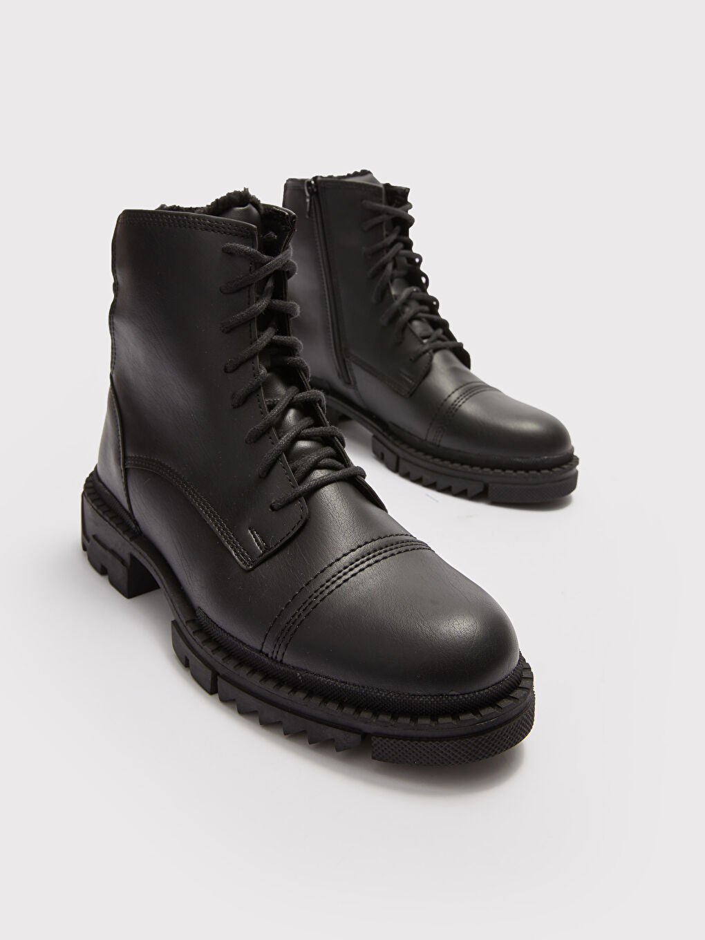 Ботинки Мужские с Толстой Подошвой, Шнуровкой и Застежкой-Молнией из Искусственной Кожи-2