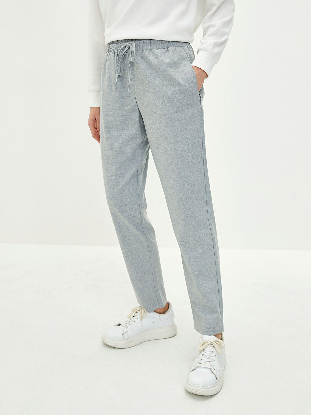 LCW Modest Elastic Waist Straight Pocket Detailed Women's Harem Trousers -W1DH80Z8-RTP