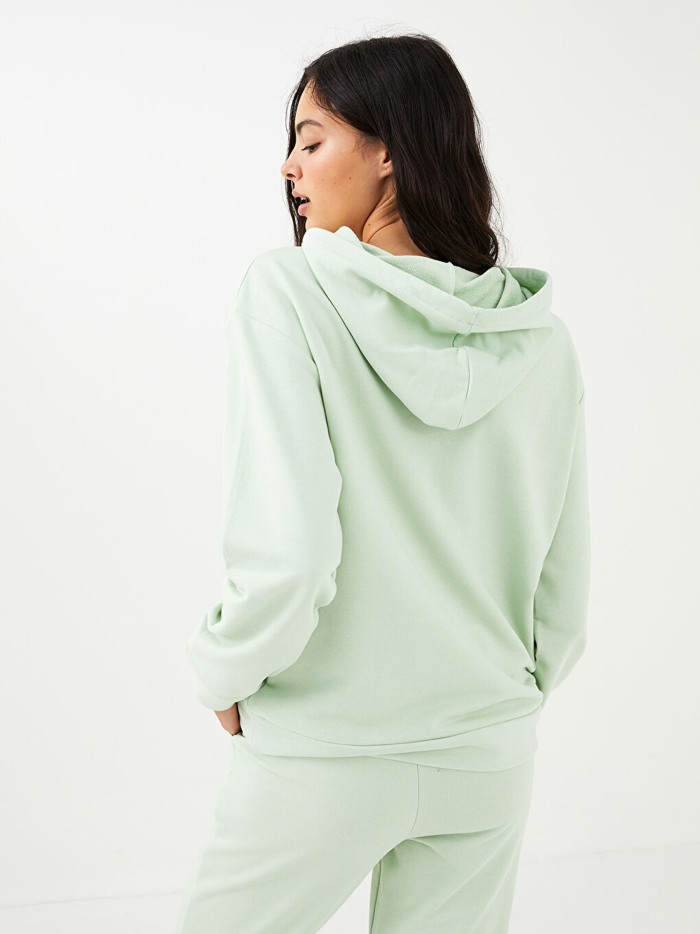 Sweatshirt à Capuche Brodé Manches Longues pour Femmes-8