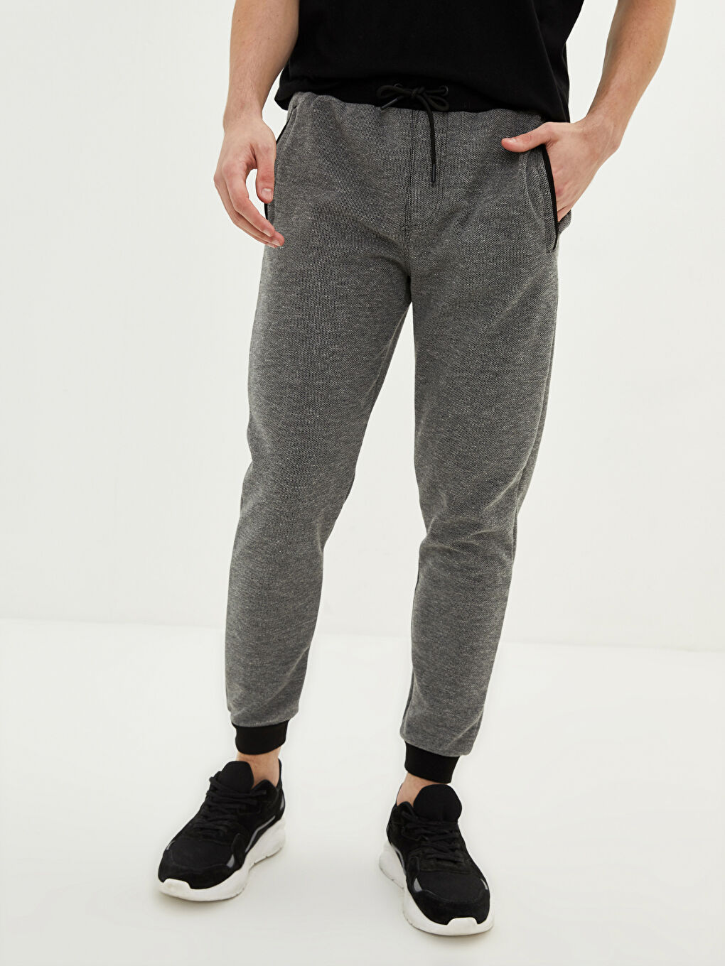 Siyah Slim Fit Erkek Jogger Eşofman Altı-3