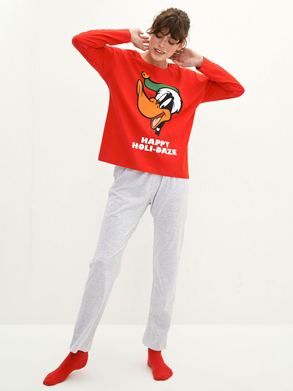 Crew Neck Daffy Duck Printed Long Sleeve Women's Pajamas Set-1