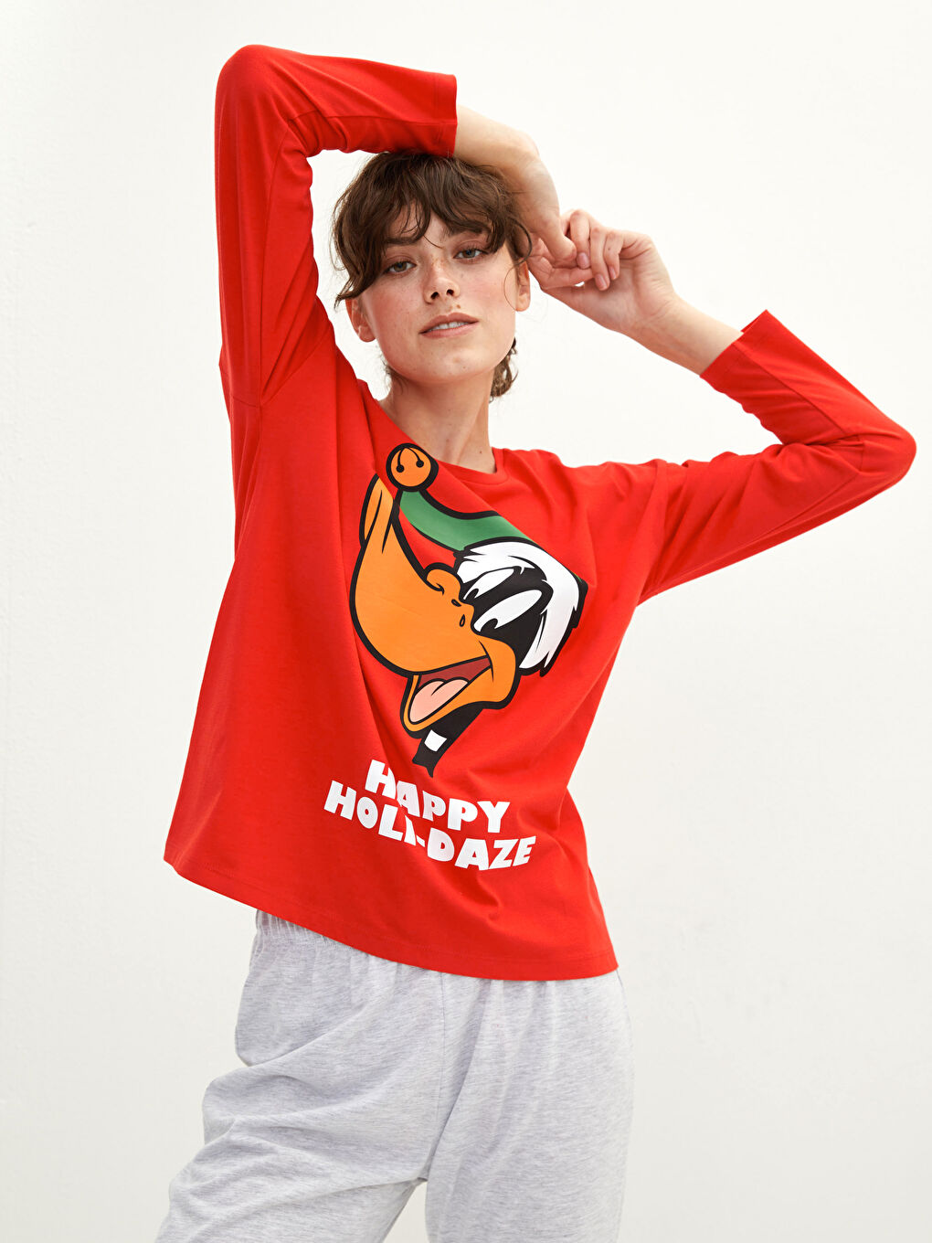 Crew Neck Daffy Duck Printed Long Sleeve Women's Pajamas Set-2