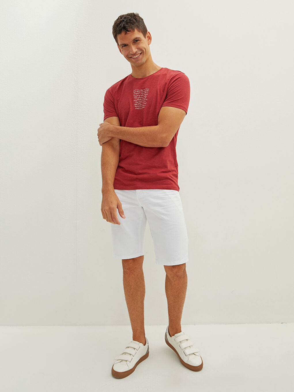 T-shirt pour hommes en coton peigné imprimé à manches courtes et col rond-3