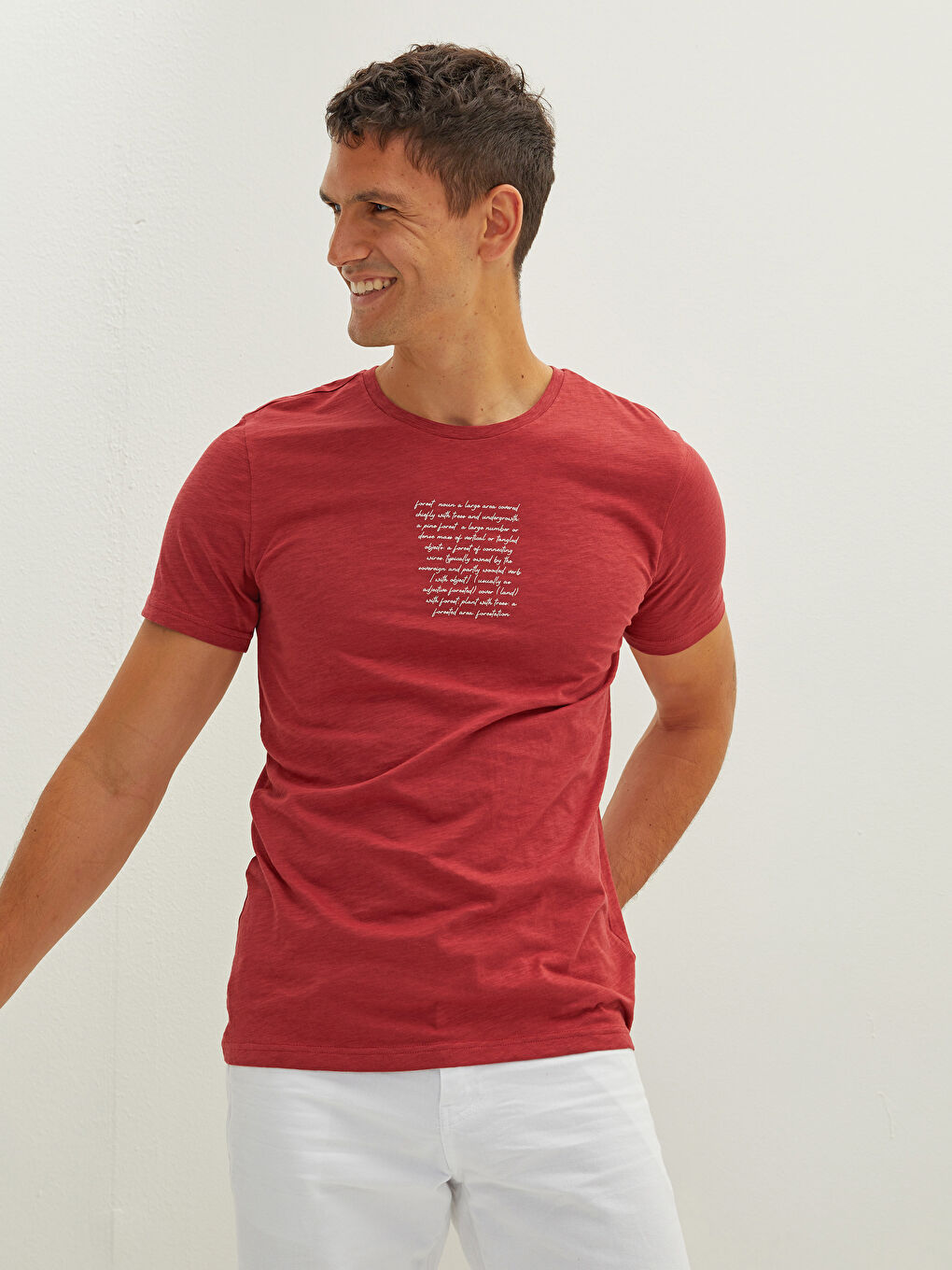 T-shirt pour hommes en coton peigné imprimé à manches courtes et col rond