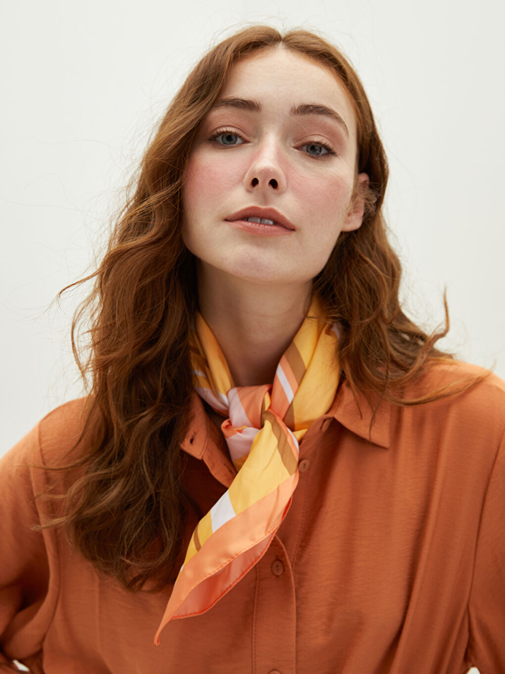 Turuncu Çizgili Saten Kadın Bandana-1