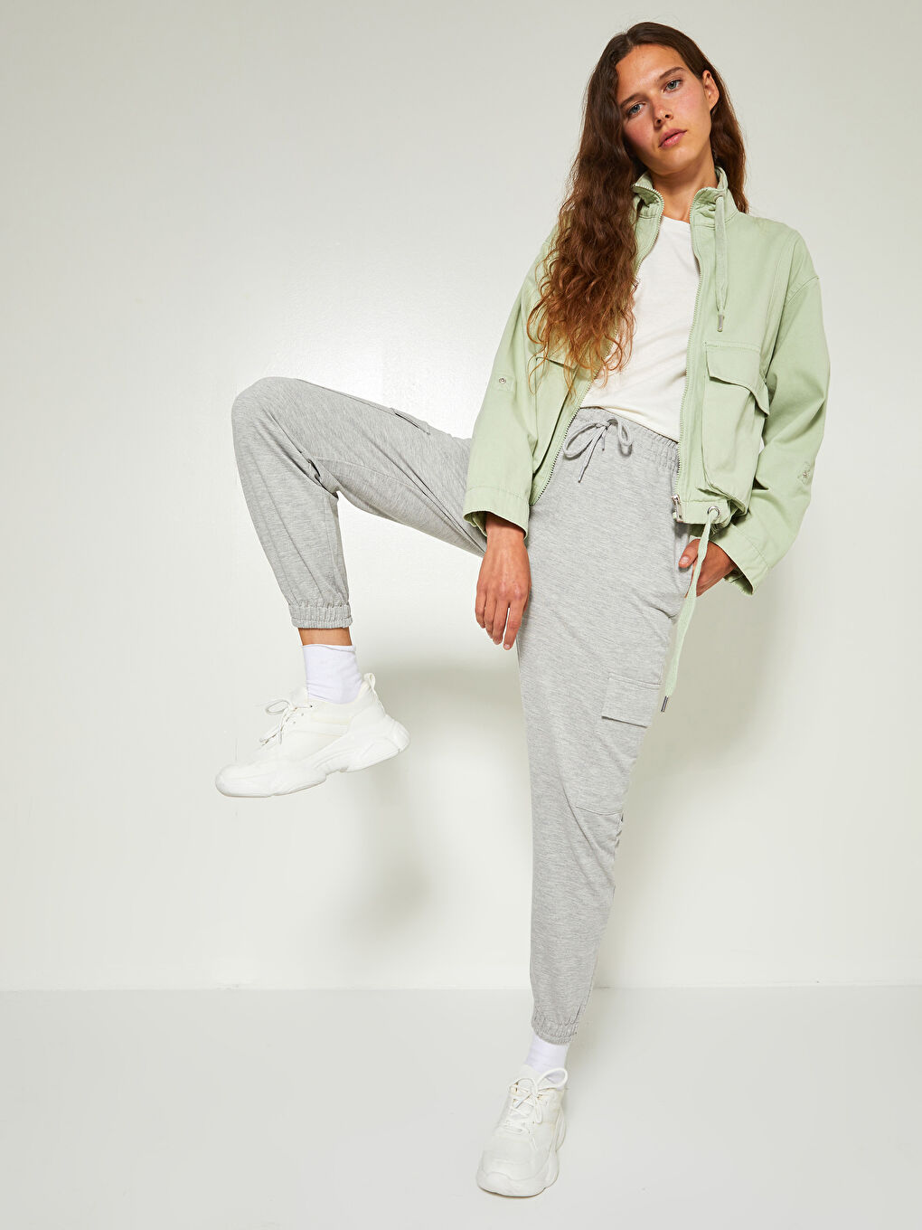 LC Waikiki Elastic Waist Regular Pocket Detailed Women's Jogger Sweatpants -W1DK15Z8-EEZ